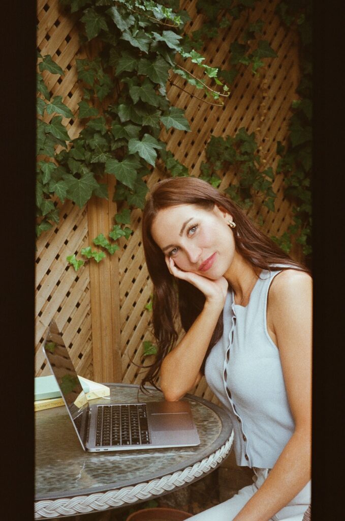 Creating Your Calm Toolkit: Laura’s Favorite Grounding Practices for Clients Stuck in Fight-or-Flight